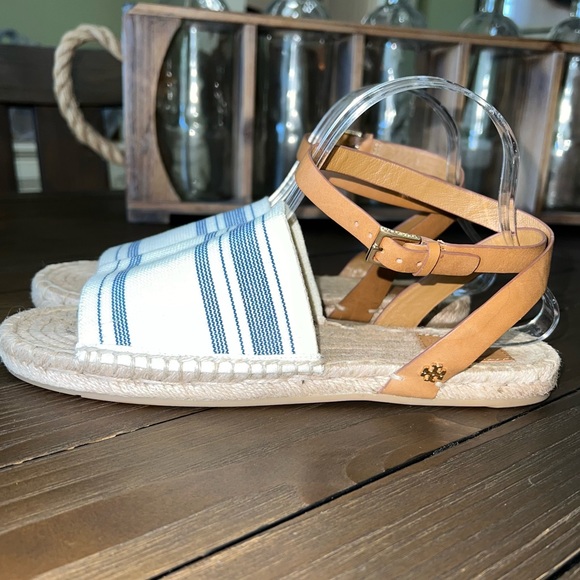 Tory Burch Shoes - Tory Burch espadrilles sandals with blue and cream